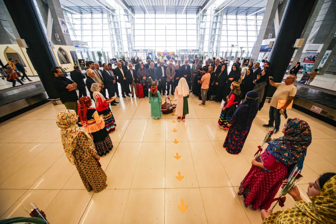 نشستکمیسیونبینالمللجامعهخیرینمدرسهسازدرکیش